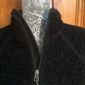Mountain Hardwear fleece